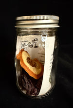 Load image into Gallery viewer, Feliz Navidad Coctel Booze Infusion
